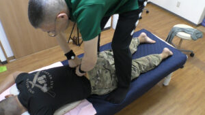 腰の筋膜リリース